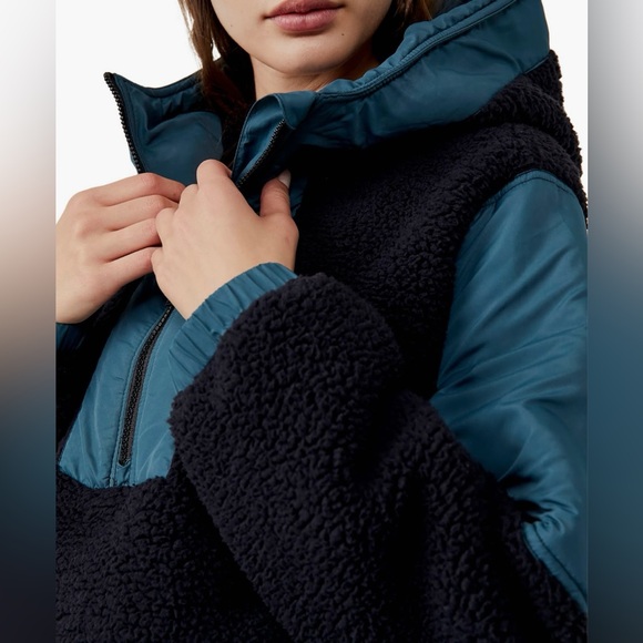 NWOT Free People Movement Lead the Pack Fleece Pullover - Sz. XS - Picture 3 of 13